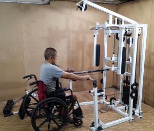 Rowing on Multi-Gym for Wheelchair  เวทเทรนนิ่ง บนรถเข็นวีลแชร์ 